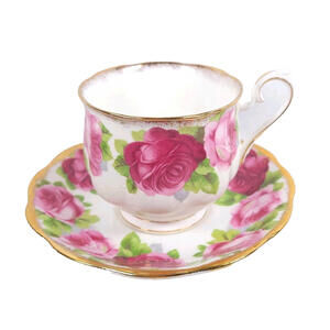 ROYAL ALBERT  ENGLAND OLD ENGLISH ROSE TEACUP AND SAUCER SET BONE CHINA
